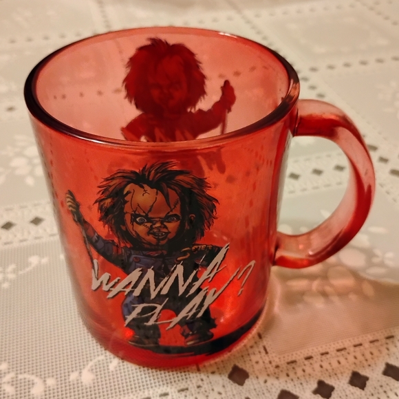 🆕 Chucky Wanna Play Glass Coffee Mug - 17.5 oz., New - Picture 3 of 7